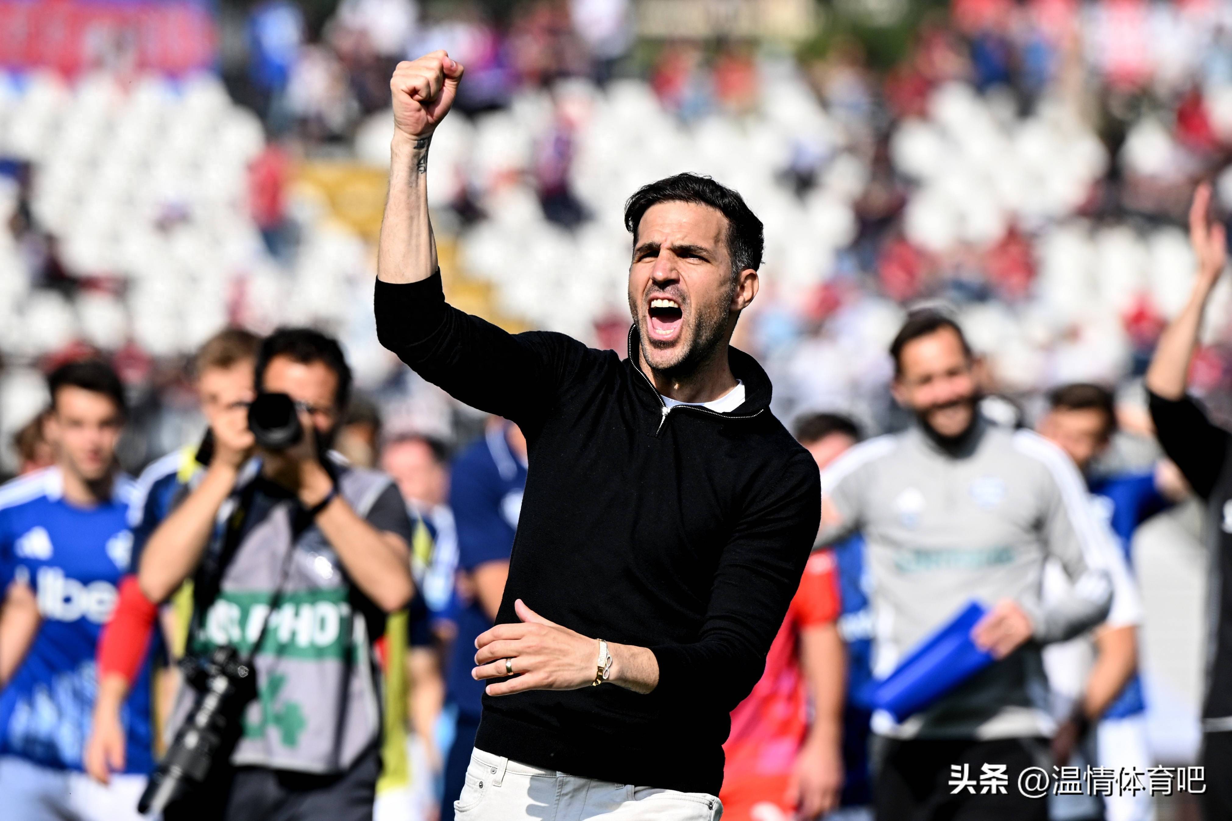 随着科莫2-0，尤文2-1，米兰1-0拉齐奥登顶，意甲最新积分榜出炉